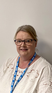 Debbie Lowe